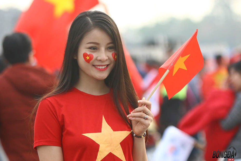 Trực tiếp sân Mỹ Đình: 