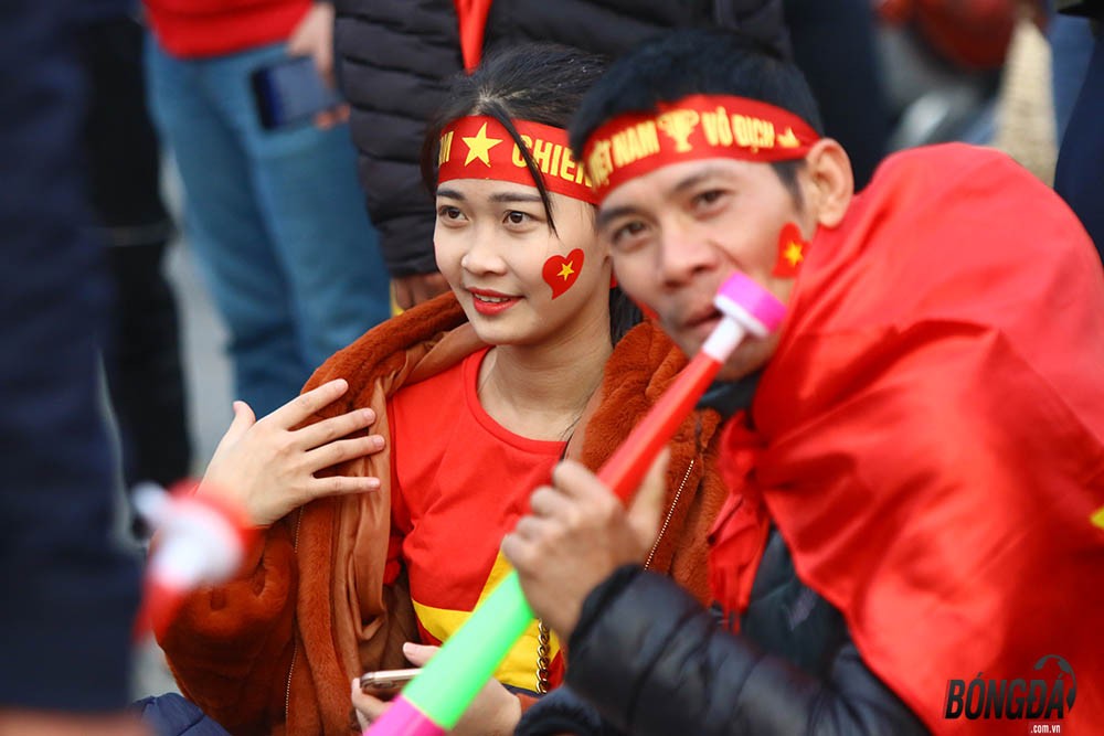 Trực tiếp sân Mỹ Đình: 