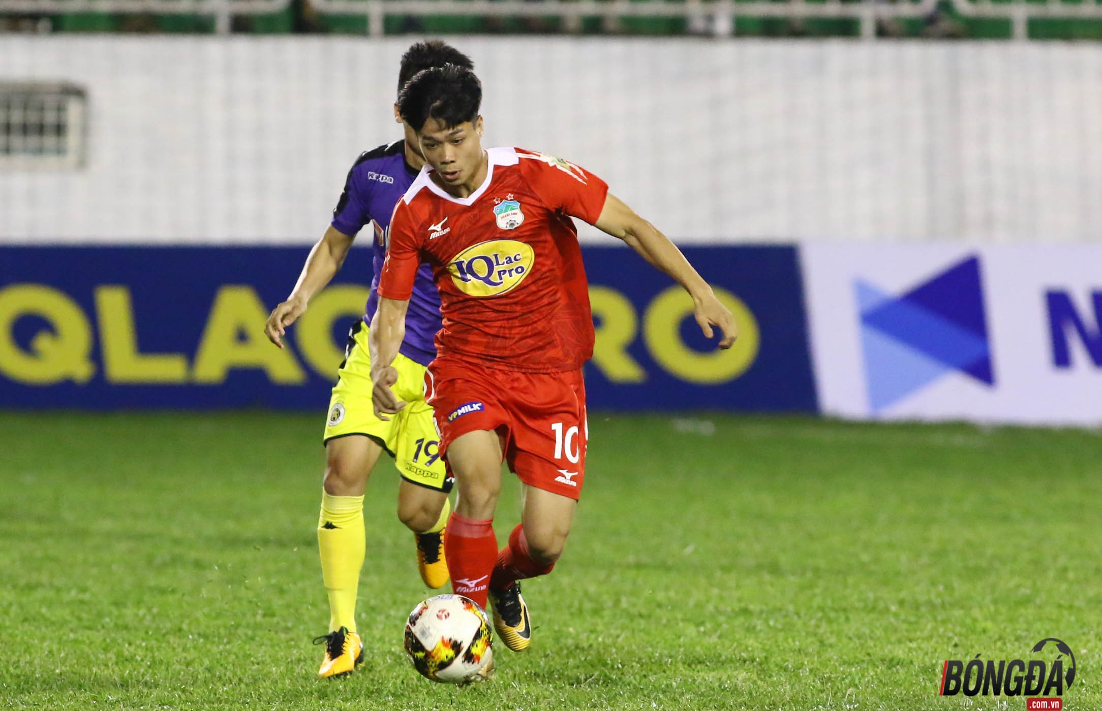 TRỰC TIẾP HAGL 0-1 Hà Nội FC (HIỆP 1): Ngoại binh Oseni lập công - Bóng Đá