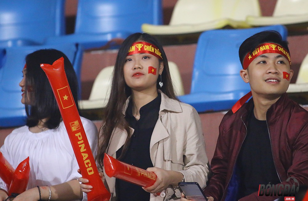 Chùm ảnh: CĐV Việt Nam  - Bóng Đá