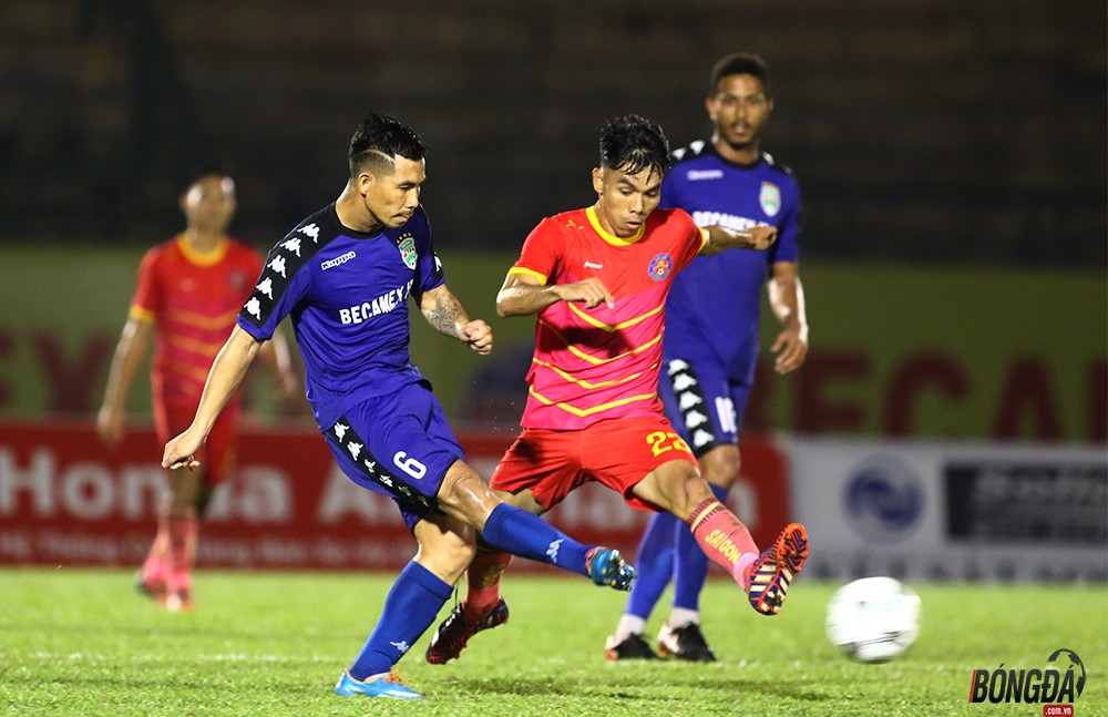 Vắng Anh Đức, Tiến Linh Bình Dương 