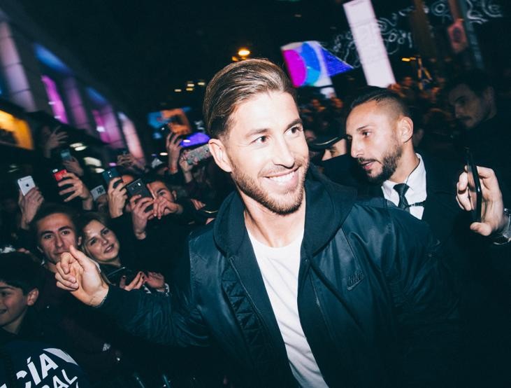 Ramos nhí nhố hết mình ngày ra mắt giày mới - Bóng Đá