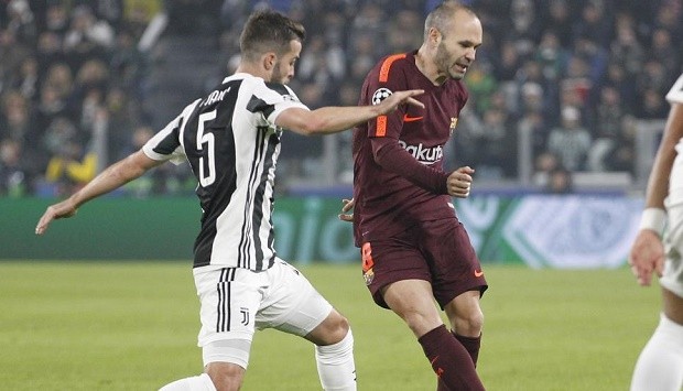 Được tán thưởng giữa lòng Turin, Iniesta xứng danh vua chinh phục trái tim NHM - Bóng Đá