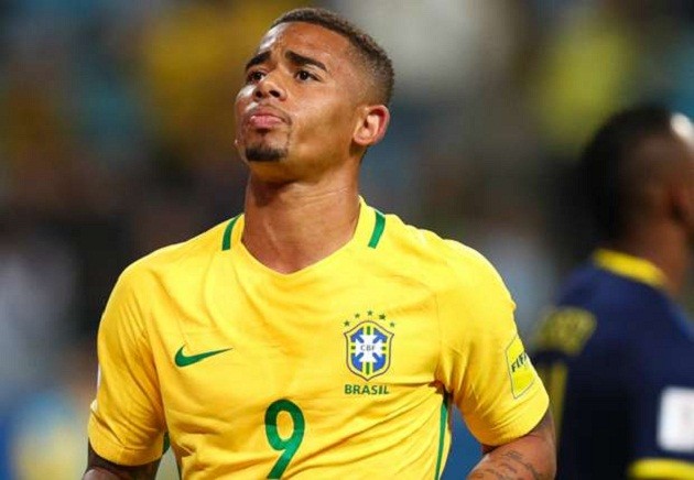 Gabriel Jesus được khen là truyền nhân mới của Ronaldo - Bóng Đá
