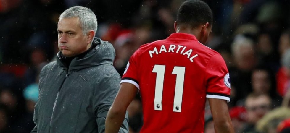 Tiếp tục tỏa sáng, Martial vẫn bị Mourinho 'nắn gân' - Bóng Đá