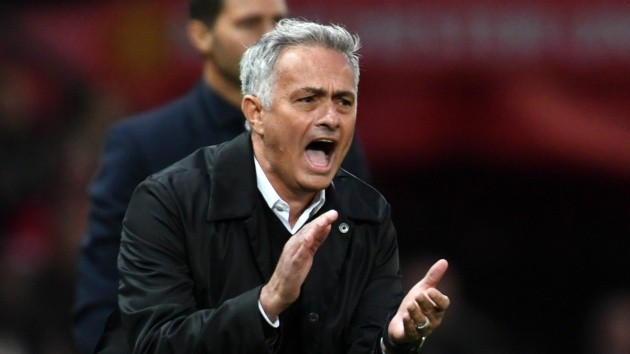 Mourinho chiến thắng nhưng Man United... 'thất bại' - Bóng Đá