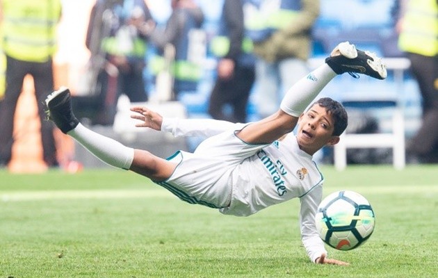 cr7, con trai - Bóng Đá