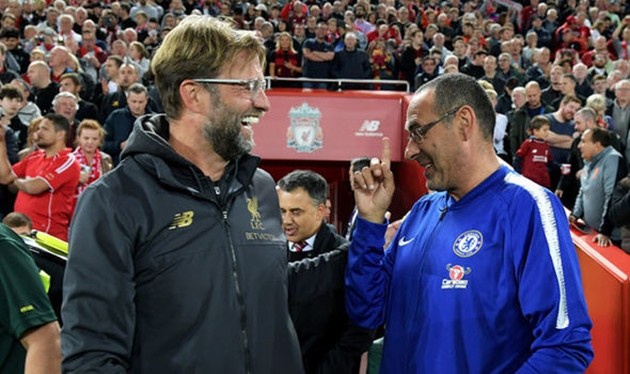 Klopp tiết lộ đoạn trò chuyện với Sarri khi 2 người ôm nhau - Bóng Đá