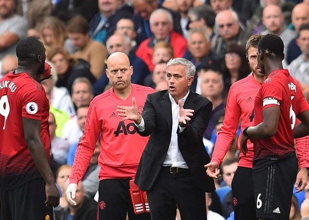 'Mourinho là một gã chán nản và sẽ bị sa thải trước tháng Giêng' - Bóng Đá