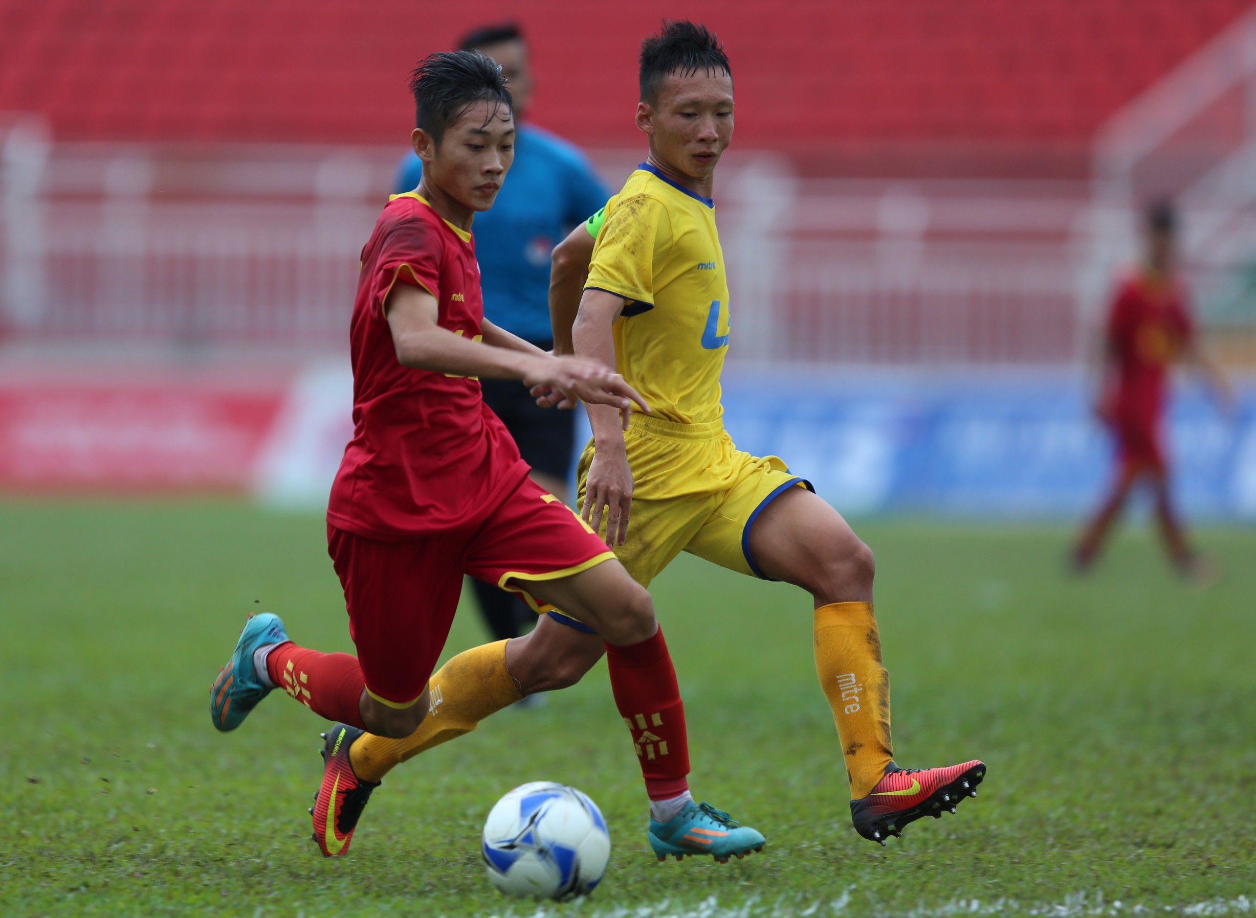 Bảng B VCK U15 Quốc gia 2018: Sanna Khánh Hòa, Viettel vào bán kết - Bóng Đá