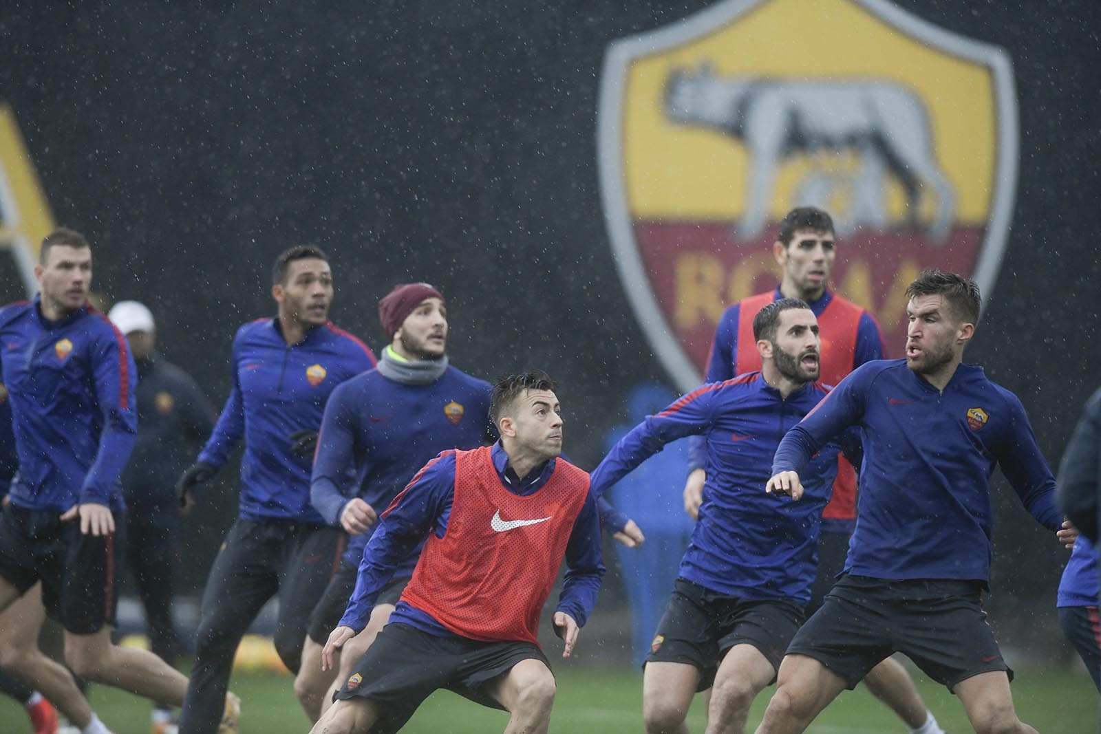 Hiểm họa năm mới, Roma 'back-to-back' Sampdoria - Bóng Đá