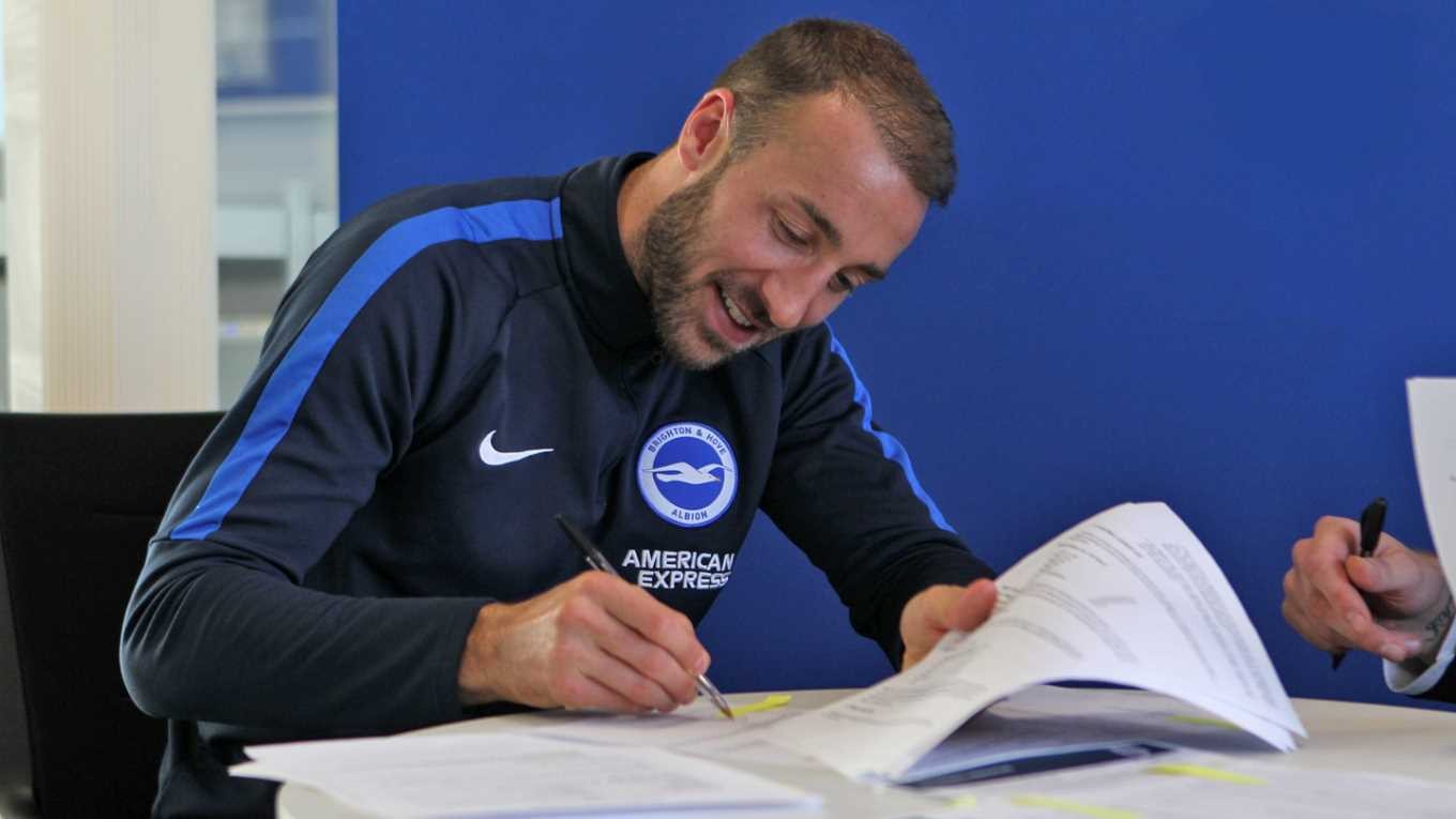 Murray gia hạn hợp đồng Brighton - Bóng Đá