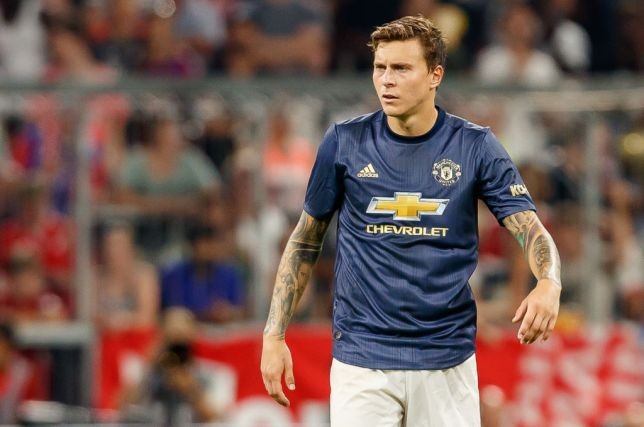 Mourinho thừa nhận: Tôi đã 'NGƯỢC ĐÃI' Lindelof - Bóng Đá