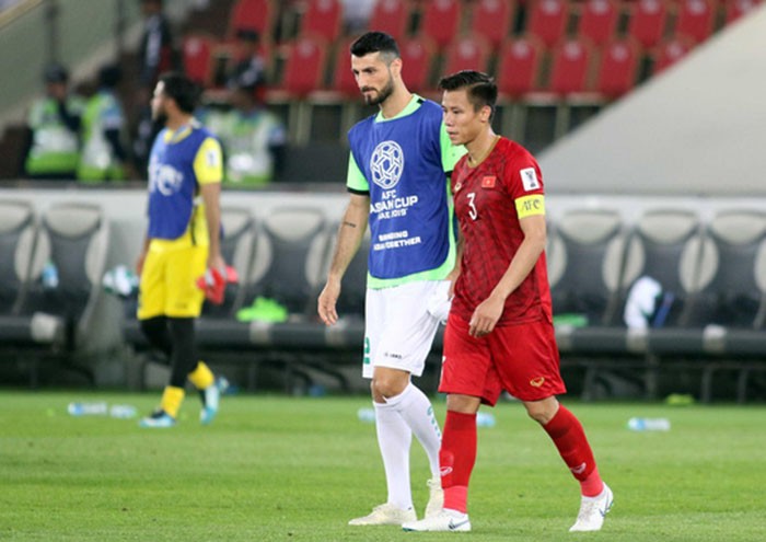 Báo châu Á chỉ ra cái tên xuất sắc của ĐT Việt Nam trong trận Iran (Quế Ngọc Hải) - Bóng Đá