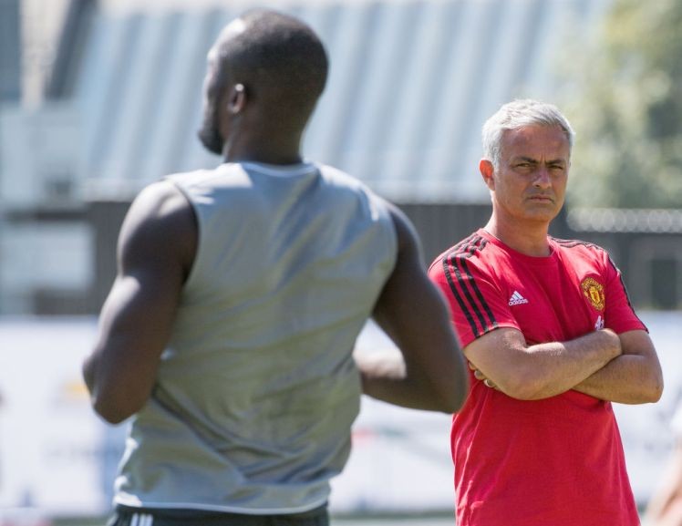 Lukaku hé lộ lí do bỏ qua Conte để chọn Jose Mourinho - Bóng Đá