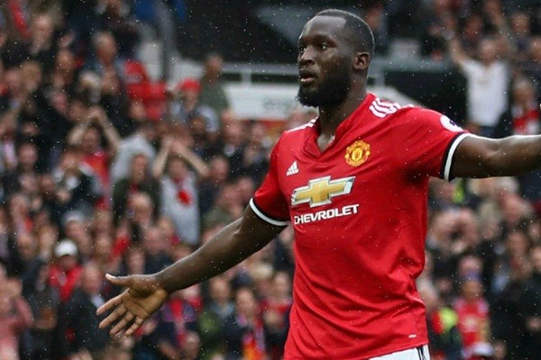 Mourinho cất lời khen Lukaku sau kỉ lục khủng - Bóng Đá