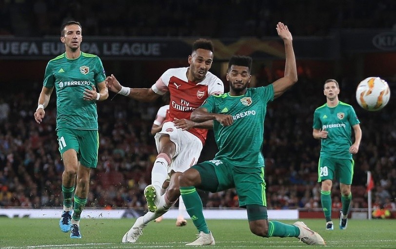 Aubameyang ghi bàn, Lacazette buồn ra mặt - Bóng Đá