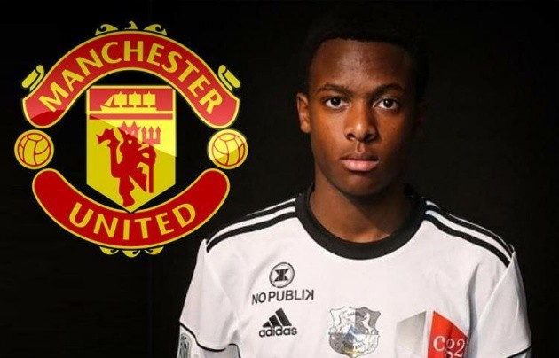 Lộ diện tân binh đầu tiên của Man Utd, 'fan cứng' của Martial - Bóng Đá