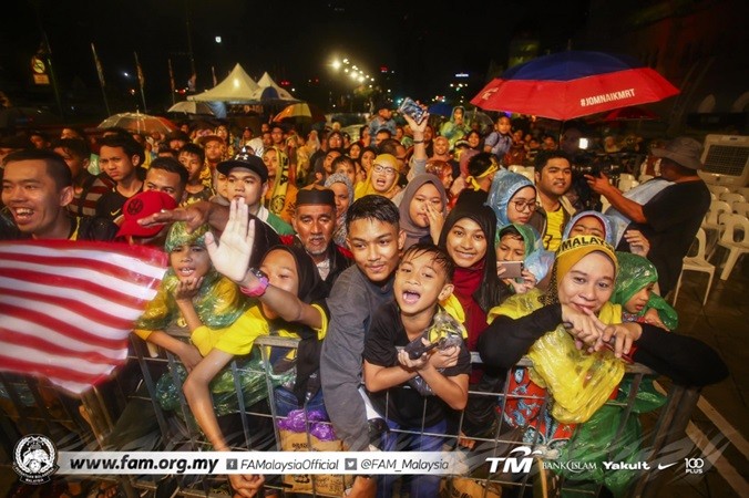 Thua Việt Nam, tuyển Malaysia được đón tiếp ra sao ở quê nhà? - Bóng Đá
