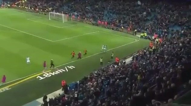 Quên chấn thương, sao Man City chạy như bay ăn mừng chiến thắng - Bóng Đá
