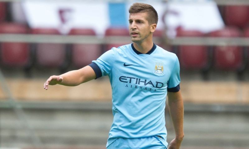 Đội hình 11 ngôi sao đã bán của Man City: Đội trưởng Serbia, 