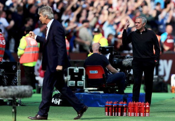 Bị sa thải lúc này, Mourinho nhận được bao nhiêu tiền từ Man Utd? - Bóng Đá