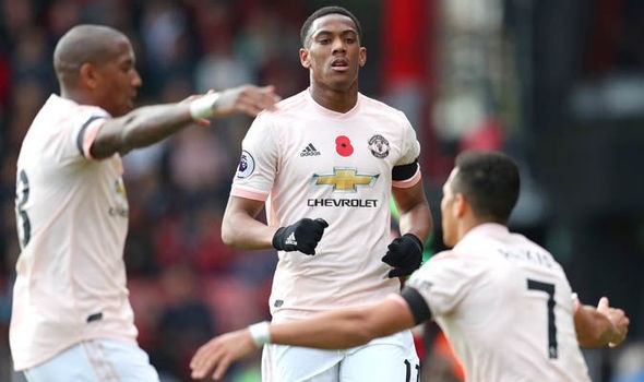 Martial được Mourinho trao vị trí mới - Bóng Đá