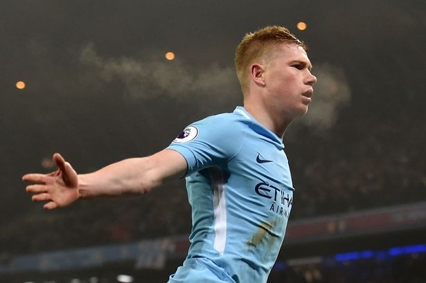 Pep Guardiola không biết dùng từ nào để khen ngợi De Bruyne - Bóng Đá