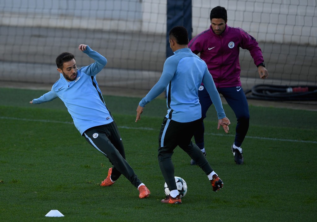 Man City luyện công, quyết cho Napoli 'tan tác' - Bóng Đá