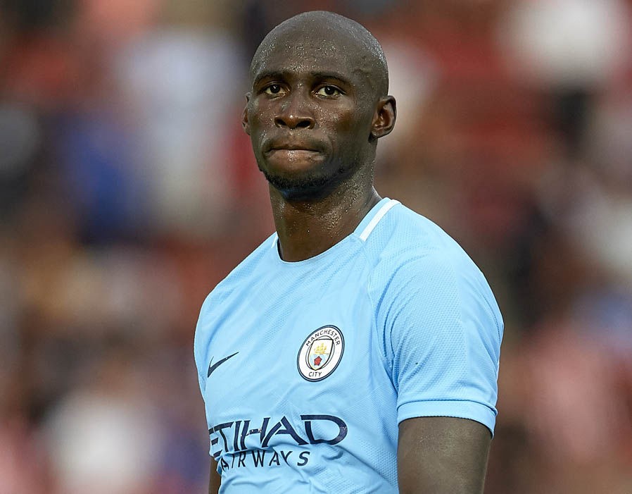 Với Pep Guardiola, Man City vẫn còn một vấn đề - Bóng Đá