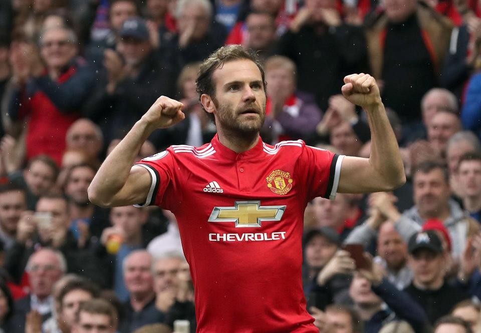 TIẾT LỘ: Sao Man Utd từ chối tiền tấn của Trung Quốc - Bóng Đá