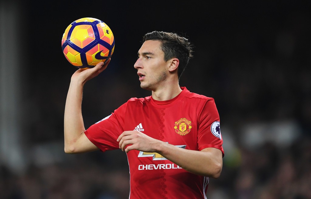 Darmian khiến fan M.U ấm lòng với phát biểu mới đây - Bóng Đá