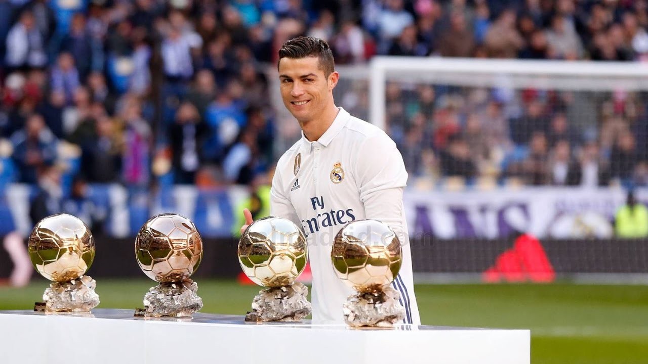 Ronaldo và bóng vàng: Chỉ cần ta vẫn đứng nơi đây chờ em... - Bóng Đá