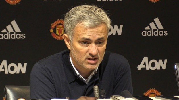 Man Utd CHÍNH THỨC đưa ra quyết định về Mourinho và Zidane - Bóng Đá
