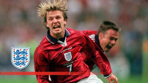 David Beckham nhận giải thưởng 'cực chất' từ UEFA - Bóng Đá