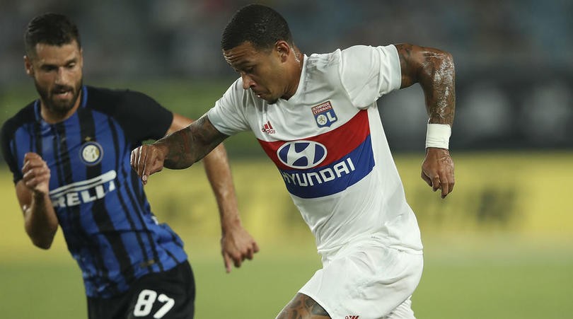 'Trôi dạt' sang Pháp, Depay vẫn mơ ngày khoác áo Real - Bóng Đá