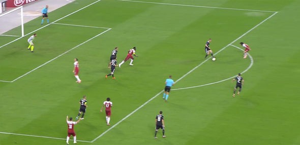 Ozil giận dữ với Elneny - Bóng Đá