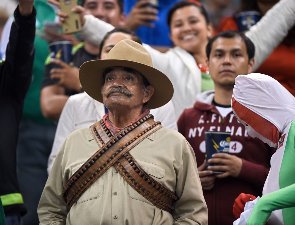 Mexico 1-0 Panama: Xin chào ngước Nga - Bóng Đá