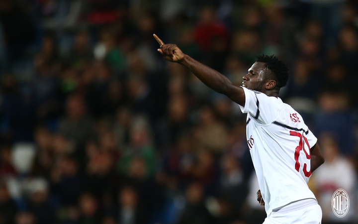 Vùi dập Sassuolo, AC Milan khẳng định sức mạnh dù không có Higuain - Bóng Đá