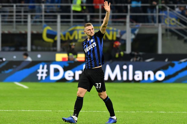 Luis Suarez công khai mời mọc mục tiêu của Man Utd đến Barca - Bóng Đá