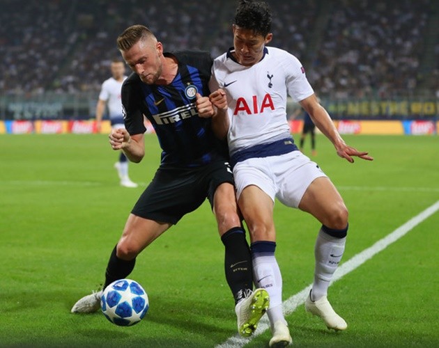 man utd nhận tin vui từ vụ skriniar - Bóng Đá