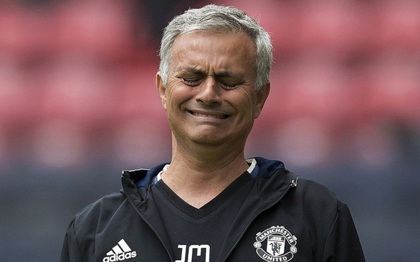 Jose Mourinho: hãy… nhắm mắt và bước đi - Bóng Đá