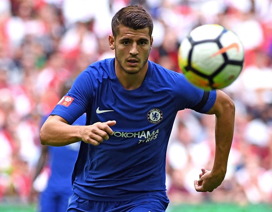 Gặp Huddersfield, Morata báo tin 
