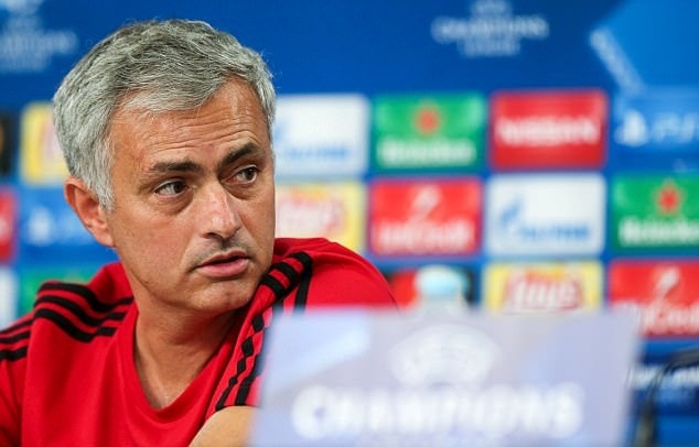 Vì Lukaku, Mourinho trút giận lên sao Liverpool - Bóng Đá