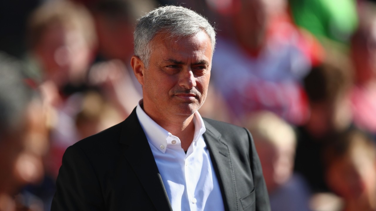 HLV Mourinho giải thích lí do để Smalling vào sân - Bóng Đá