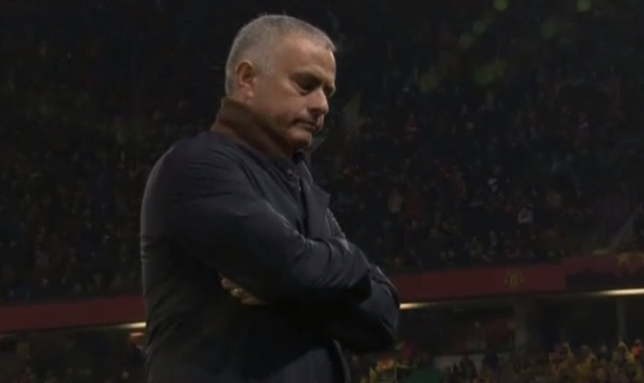 NHM Man Utd phản ứng bất ngờ về phản ứng 'kinh tởm' của Mourinho - Bóng Đá