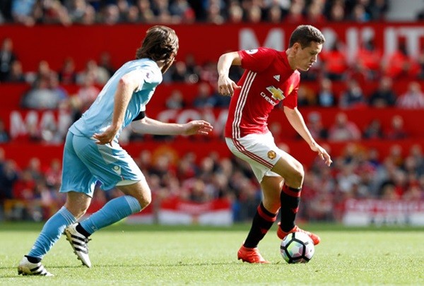 'Man Utd không thể mãi bất bại dưới thời HLV Solskjaer' - Bóng Đá
