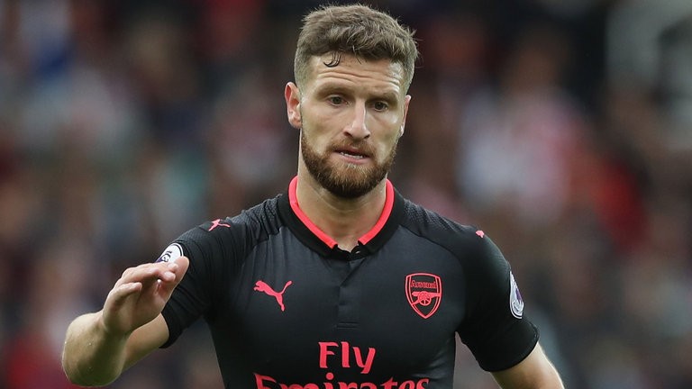 Arsenal nâng giá mượn Mustafi - Bóng Đá