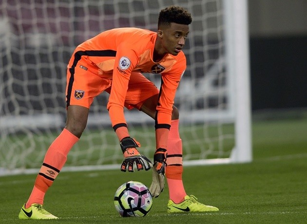 thành manchester đại chiến vì thủ môn trẻ nathan trott - Bóng Đá
