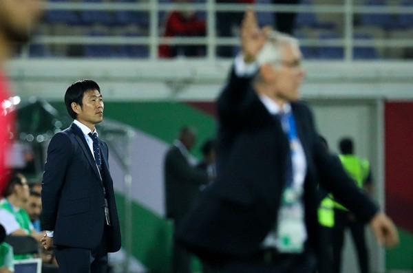 HLV Hector Cuper nổi giận vì Nhật Bản ‘chơi xấu’ với Uzbekistan - Bóng Đá